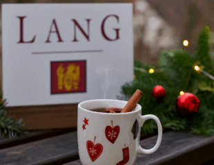 FROHES FEST MIT GUTEN WEINEN